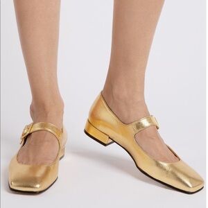 Penelope Chilvers Gold Mary Jane all leather shoes size 40